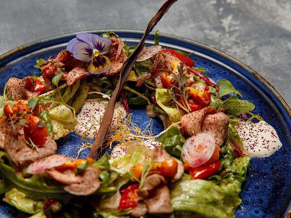 Nuahule - Салат с ростбифом