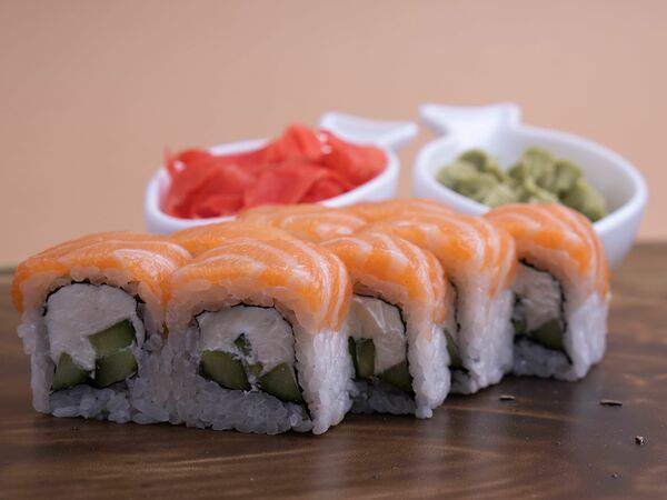 Сашидо - Ролл Филадельфия с авокадо