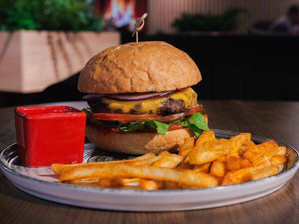 Мята Cyber Lounge Bar - Бургер BBQ