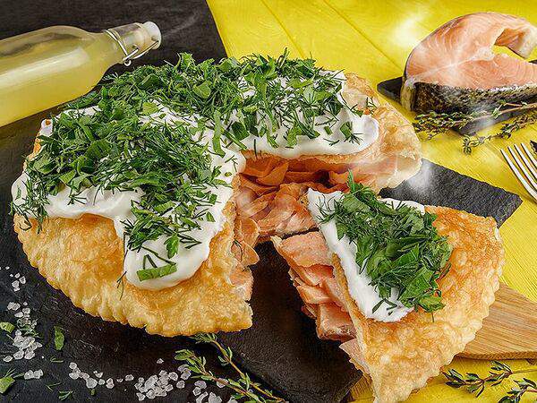ЧебурекМи - Чебурек-пирог с красной рыбой и творожным сыром