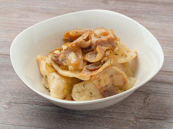 Перчим & солим - Вареники с картофелем, салом и луком