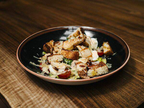 Ресторан Soho - Салат Цезарь с курицей