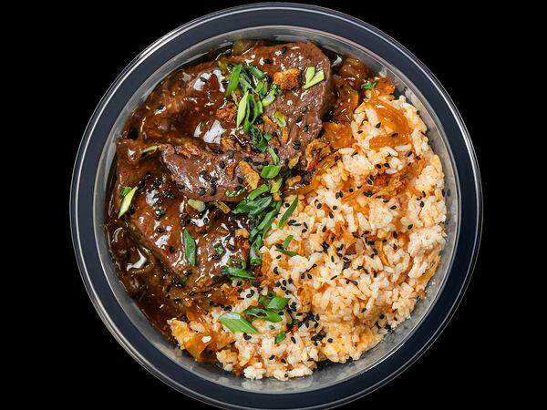 Eattery - Говядина в луковом соусе с рисом чи