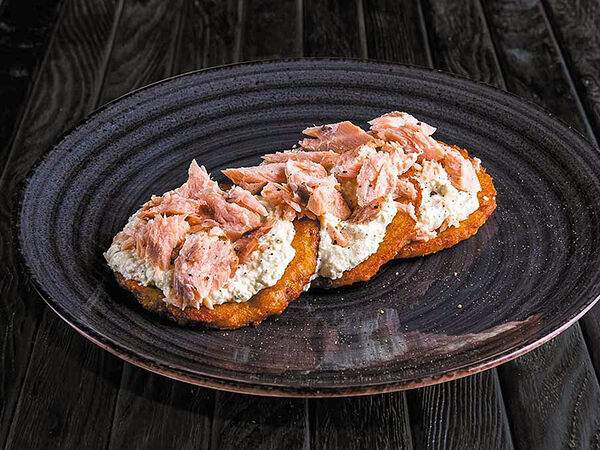 Garage - Драники с копченым лососем