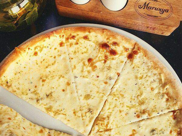 Кафе Маруся - Пицца Четыре сыра