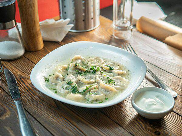 Bizon Grill Café - Пельмени домашние с бульоном