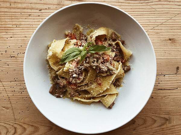 Как Мы Любим - Пиццерия - Паппарделле с телятиной и трюфельным соусом