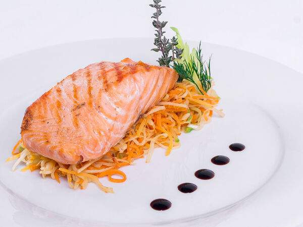 Smart Cafe - Стейк из лосося на гриле