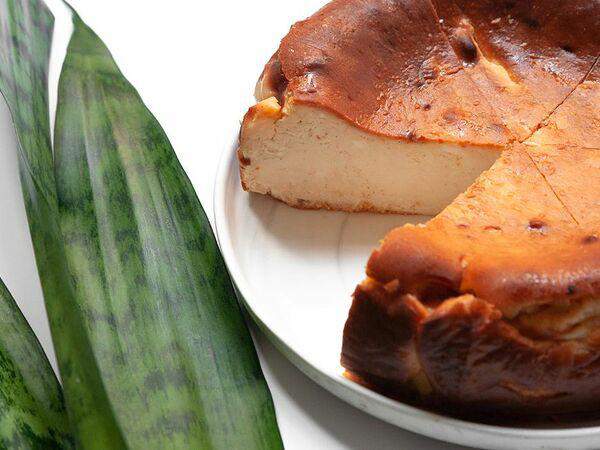 Эклерная Клер - Чизкейк Сан-Себастьян (кусок)