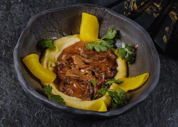 Gray Goose cafe - Телятина в сливочном соусе