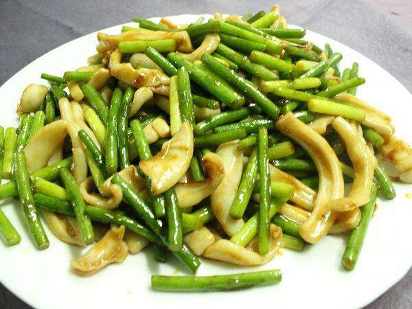 Лунзян - Жареный кальмар с ростками чеснока