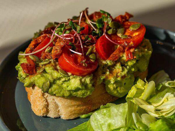 Zanoza Open Bar - Авокадо тост