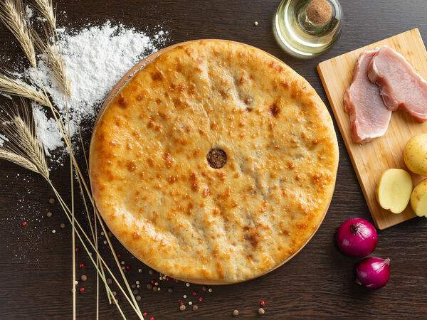 Дары Осетии - Пирог со свининой и картофелем