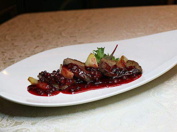 Ирис - Медальоны из телятины