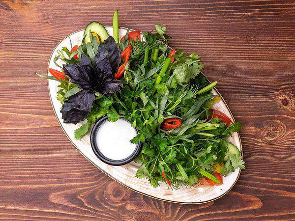 Пхали & хинкали маяк - Тарелка овощная с зеленью