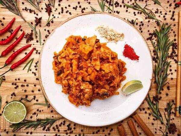 Hanoi City - Пад Тай со свининой