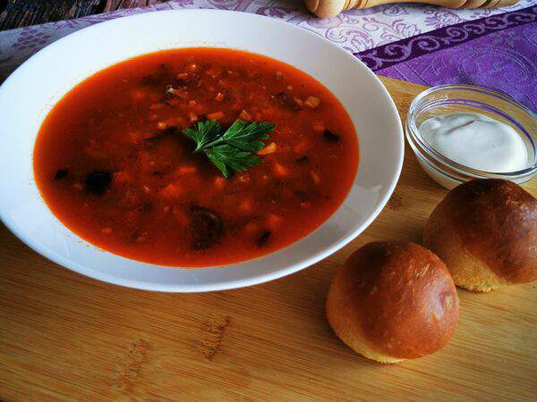 Антракт - Солянка сборная мясная с пампушками