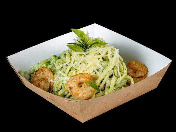 La Pizza & Sushi - Паста с тигровыми креветками и шпинатом