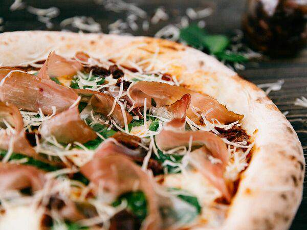 Pizzapazza - Пицца Капрезе алла парма