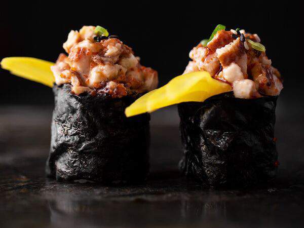 Godzilla sushi - Гункан с угрём
