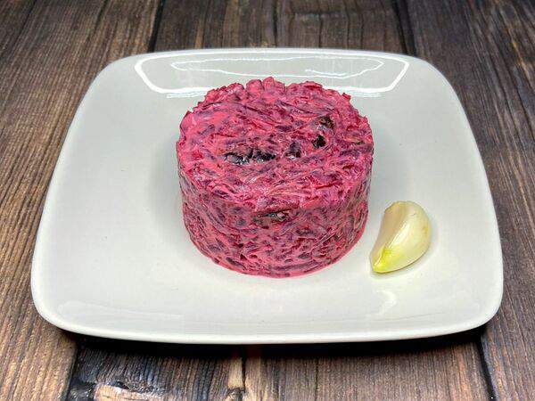 Семейное - Салат Свёкла с черносливом