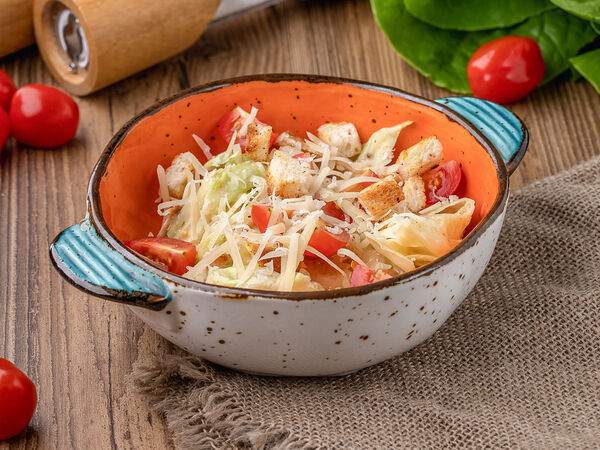 Leo shaverma and bar - Салат Цезарь