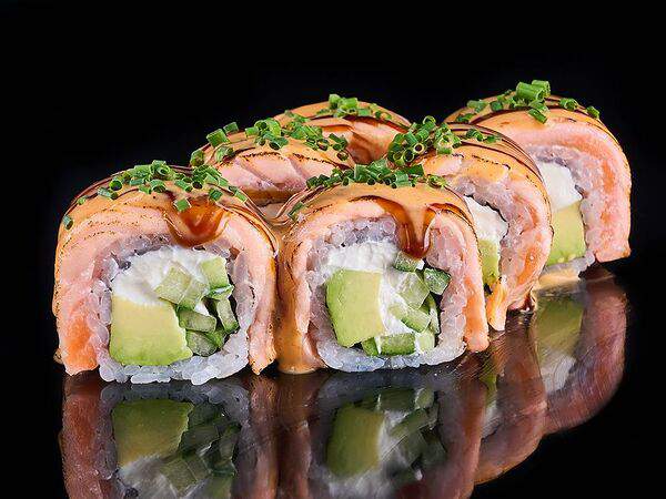Nishiki - Ролл опалёный лосось