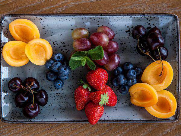 Ромэйн meat - Ягодная тарелка