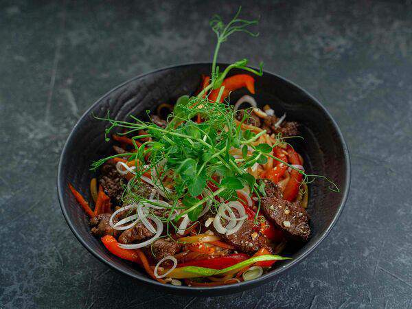 Macarena - Гречневая соба с телятиной