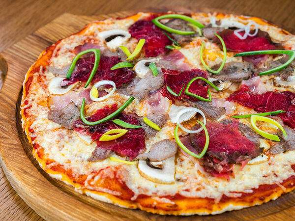 Antonio - Пицца Мясная с карпаччо