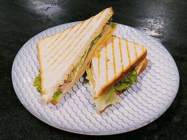 Чиполетти - Сэндвич с ветчиной