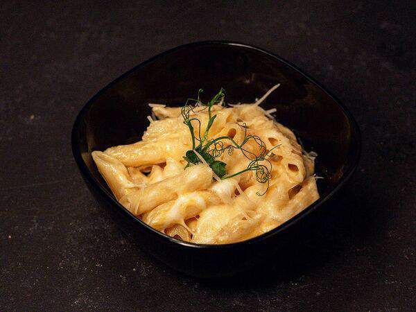 Между нами булочками - Пенне с сыром