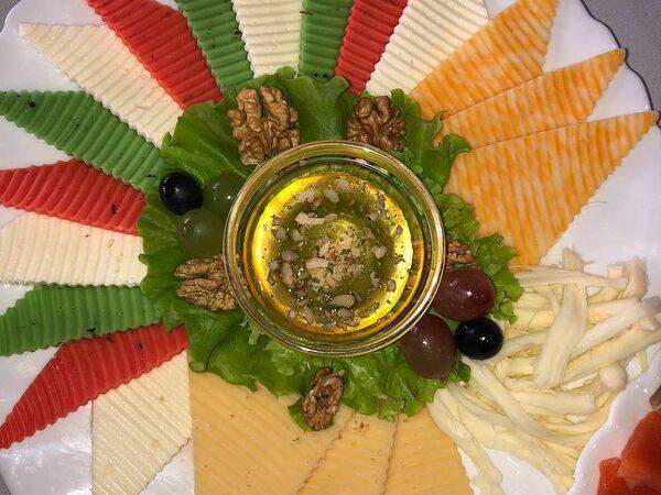 Шампуроff - Сырное ассорти