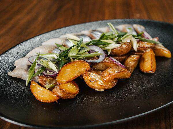 Ресторан Soho - Сельдь с молодым картофелем в соусе айоли