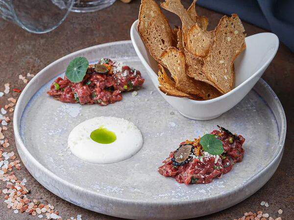 Fratelli - Тартар из телятины с черным трюфелем