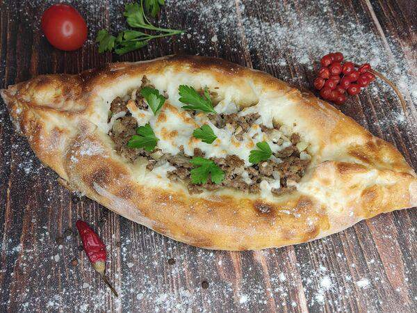 Аджика - Аджарский хачапури с мясом и сыром