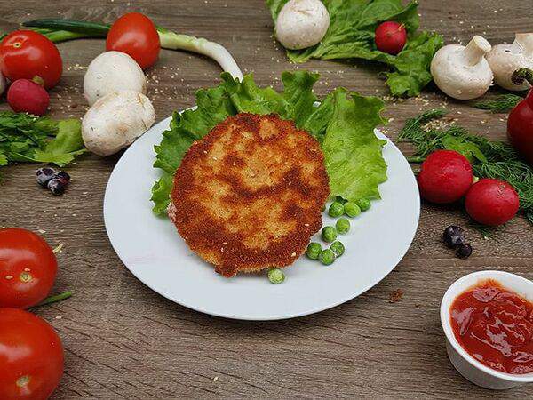 Ланч-кафе Baza Plaza - Отбивная из свинины в сухарях