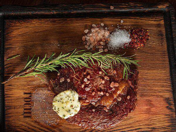 Гости рестопаб - Стейк Рибай