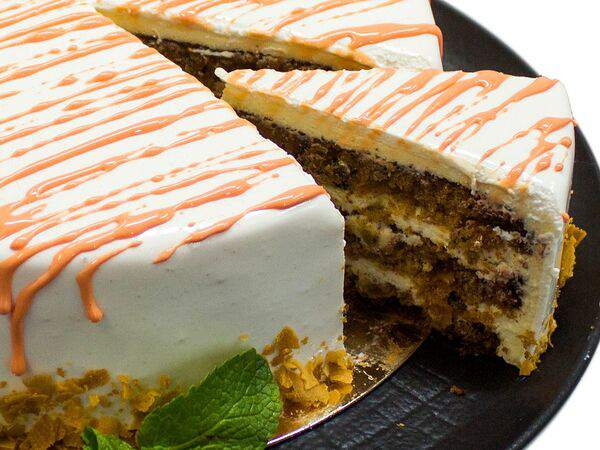City - Морковный торт с кремом чиз