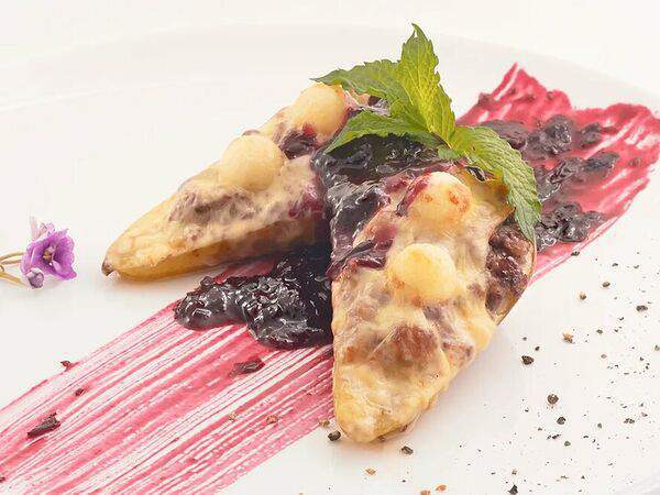 Дали - Груша, запеченная с говядиной