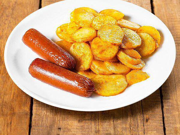 Русский аппетит - Копченые колбаски с картофелем