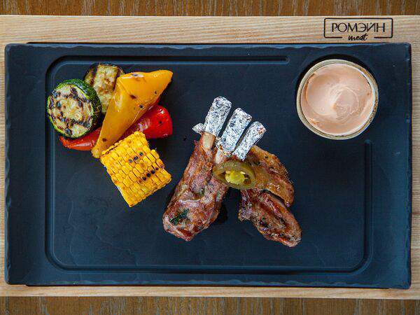 Ромэйн meat - Каре ягнёнка local product