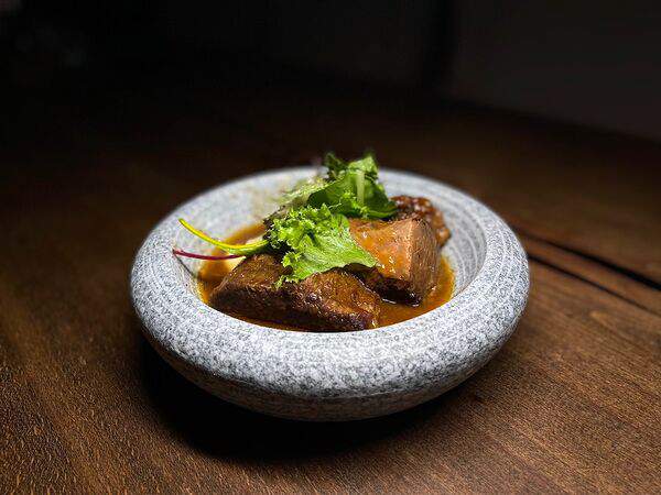 Loft Cafe - Томленая говядина с картофельным пюре