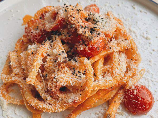 Вольсов - Паста букатини с пармезаном