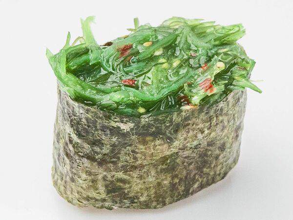 Трибуна - Спайс суши Вакама Сарада