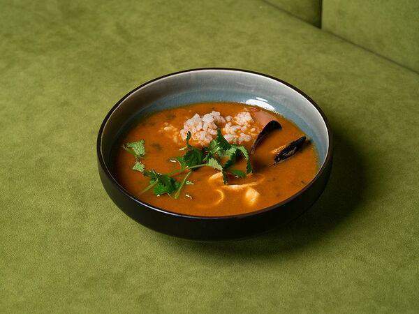 Roots - Том ям с морепродуктами