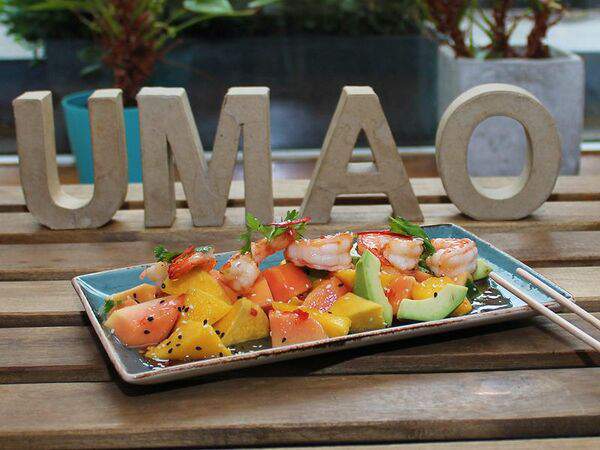 Umao - Салат с папайей и креветками