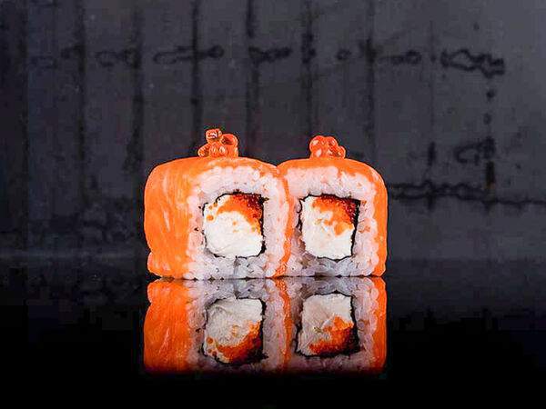 Рис - Ролл Фило с красной икрой