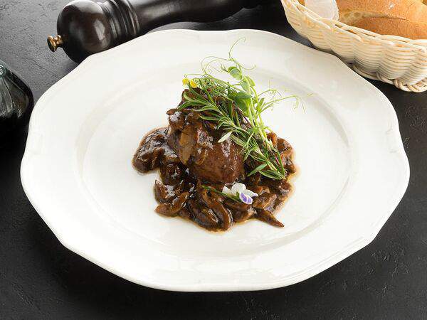 La Scala Trattoria Ignazio - Филе говядины с соусом из белых грибов, тартуфатой и фондо из телятины