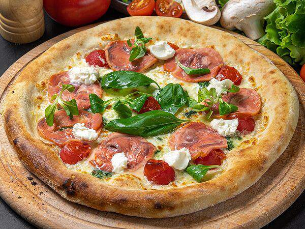 Yoshi Sushi & Mulino Pizza - Сальмонэ